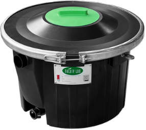 Nature Loo composting chamber sealed with green lid, resting and composting